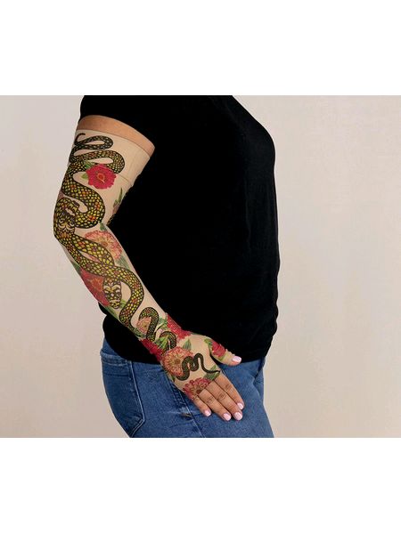 Charm Beige Compression Sleeve and Gauntlet Set